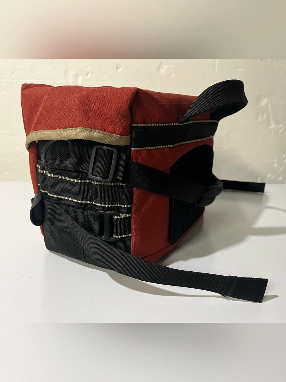 Promaster medium camera case with accessories and organizing pockets, paprika